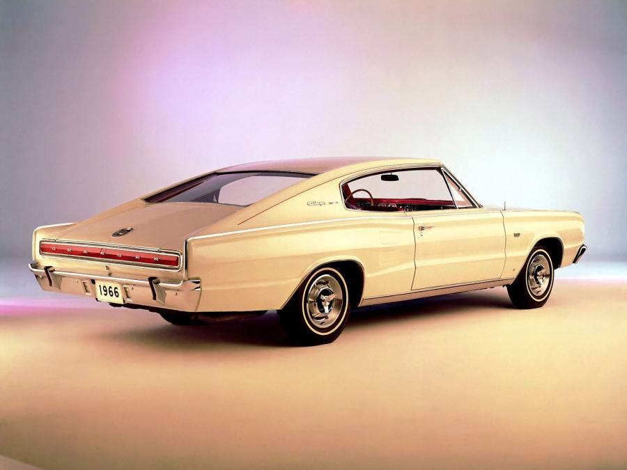  Dodge Charger 383 1966 года  (фото 4 из 22)